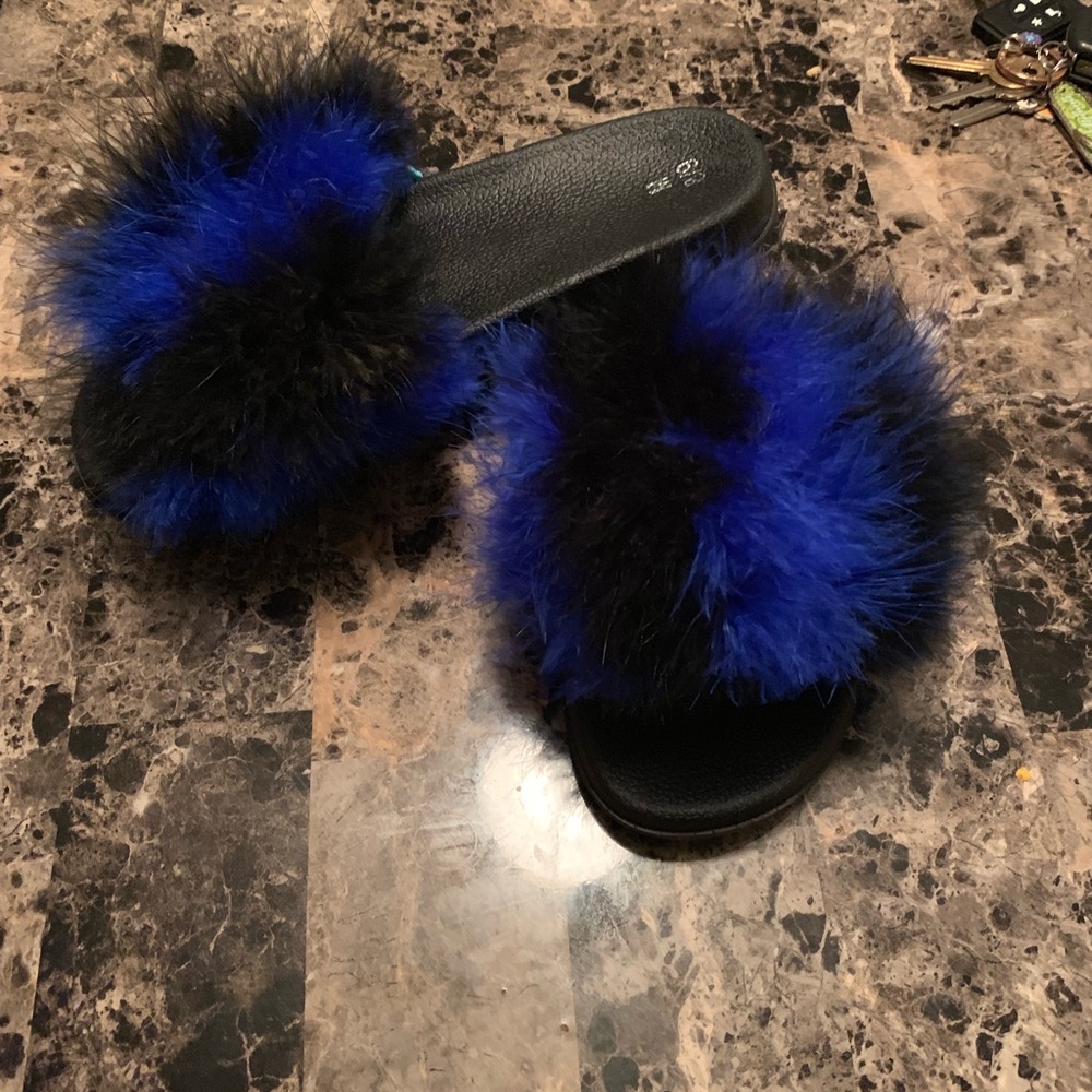 Fur Flops - Picture 4 of 4